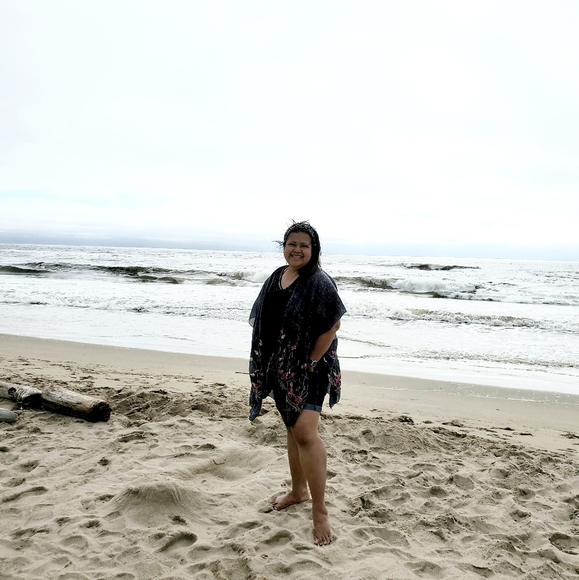 Meet your Posher, Lyn - Picture 4 of 5